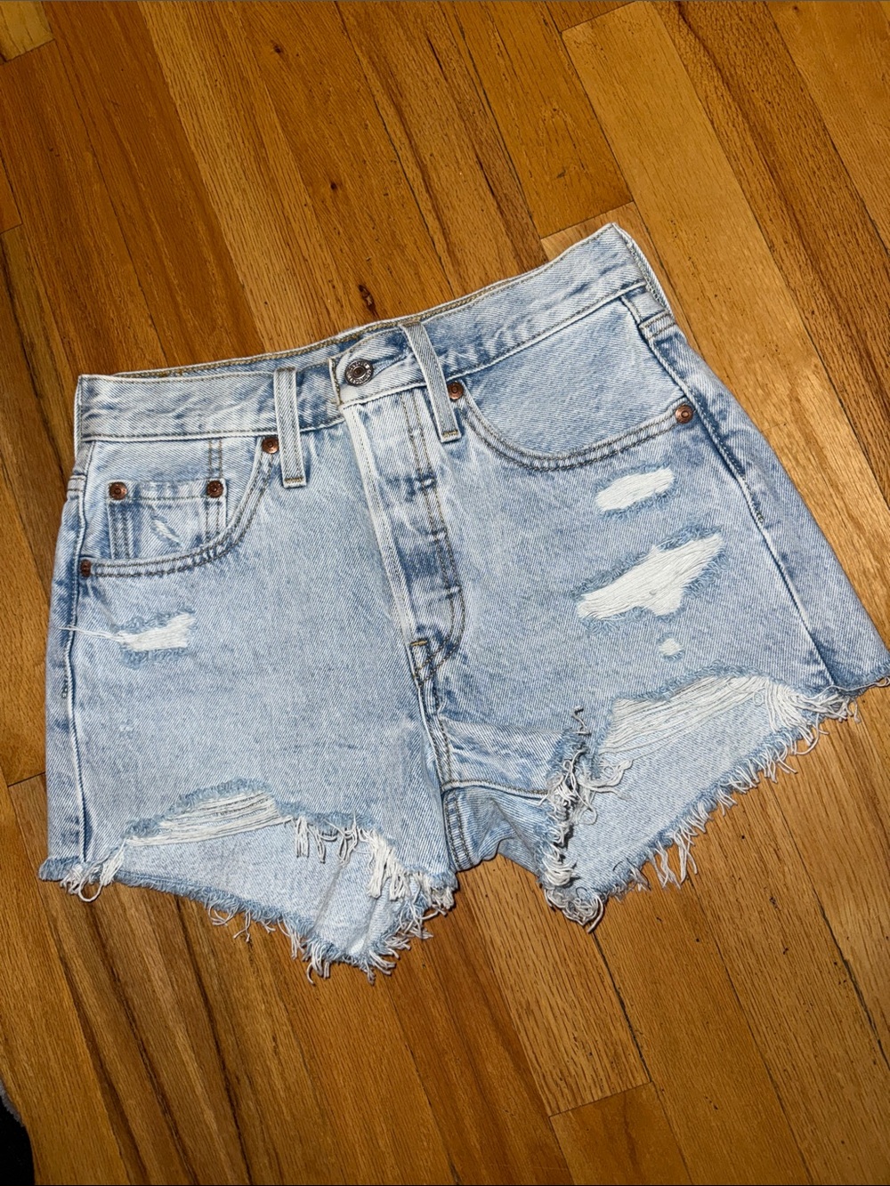 Levis 501 cut off distressed Jean denim shorts